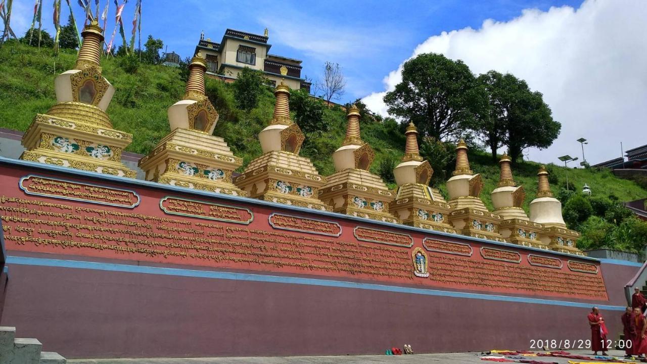 Tibet Homestay Rishop Экстерьер фото