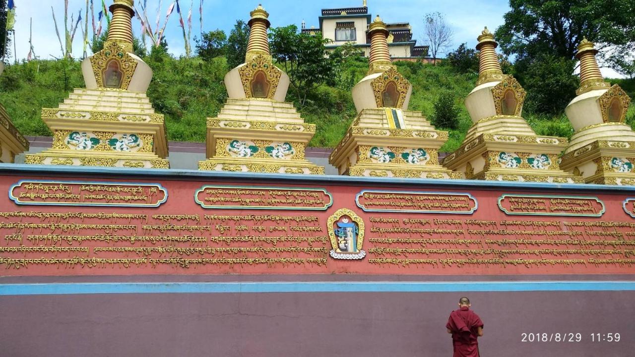Tibet Homestay Rishop Экстерьер фото
