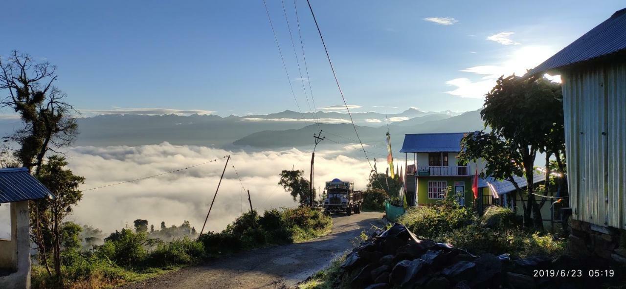 Tibet Homestay Rishop Экстерьер фото